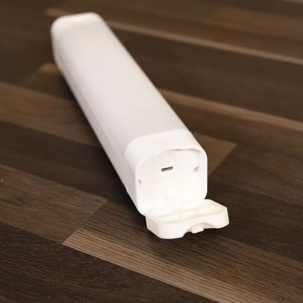 Ledvance - LED Dimmerabile orientamento chiaro LINEAR LED/6,9W/5V 2200 mAh IP54