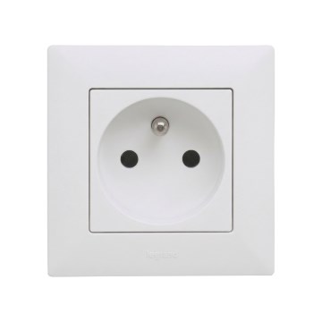 Legrand - Presa domestica con cornice NILOE STEP 250V bianca
