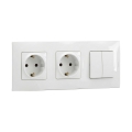 Legrand - Presa domestica doppia SCHUKO e doppio interruttore serie n. 5 con cornice NILOE 250V bianco