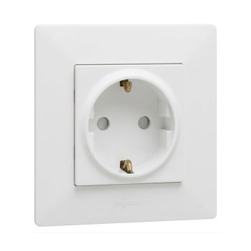 Legrand - Presa domestica SCHUKO con cornice NILOE STEP 250V bianca