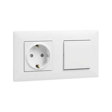 Legrand - Presa domestica SCHUKO e interruttore unipolare n. 1 con placca NILOE STEP 250V bianco