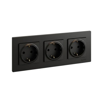 Legrand - Presa domestica tripla SCHUKO NILOE STEP 250V nera