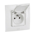 Legrand - Presa esterna per uso domestico con cornice NILOE 250V IP44 bianca