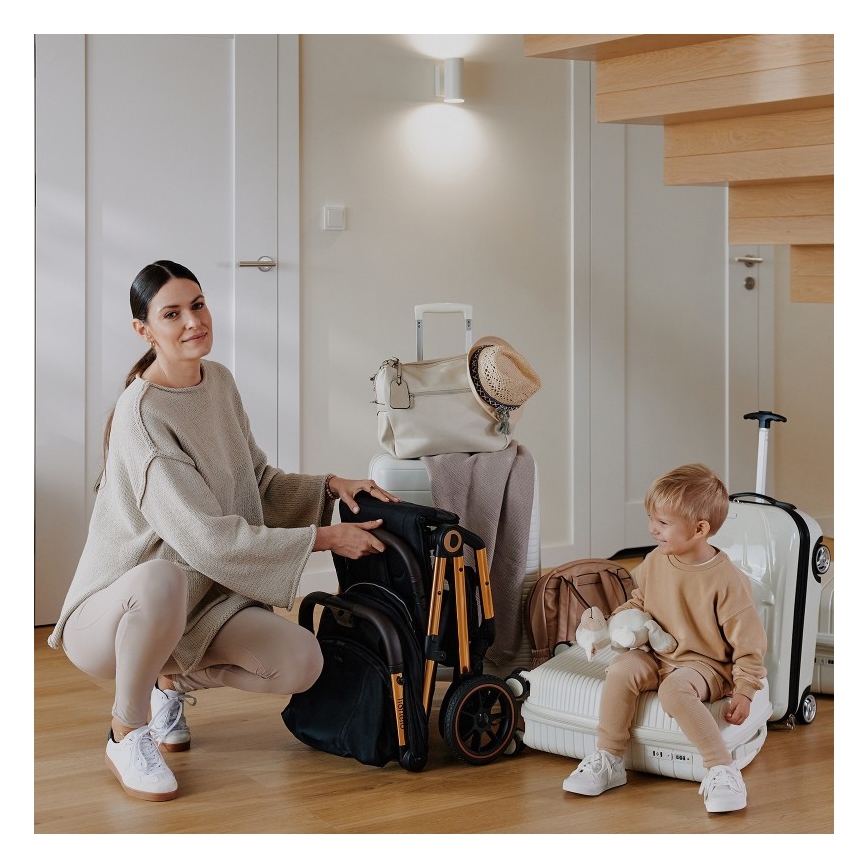 Lionelo - Passeggino sportivo CLOE nero/oro