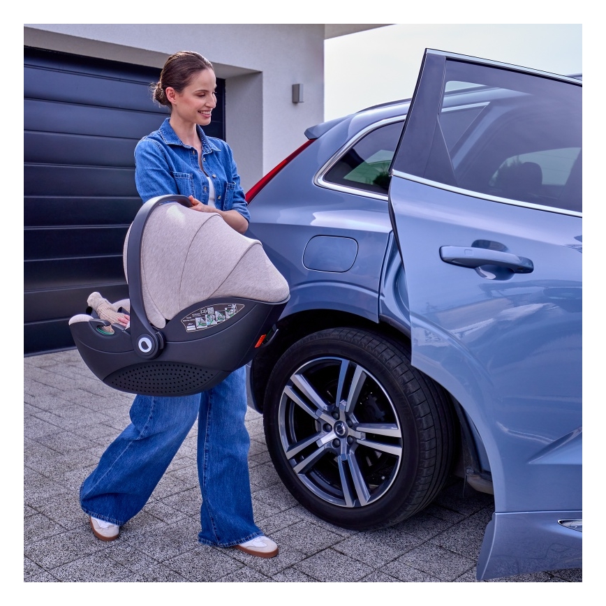 Lionelo - Seggiolino auto MOXIE i-Size 40-87 cm Sabbia