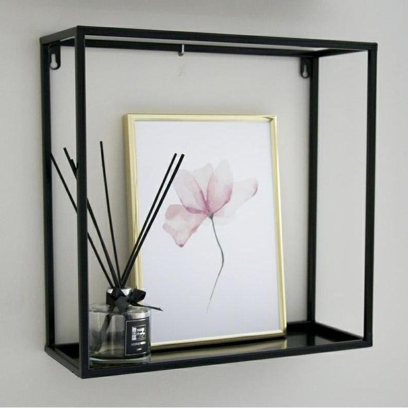 ATMOSPHERA Mensola Rotonda Da Parete Torof – Diametro 78 Cm Profondità 24,5 Cm – Colore Nero