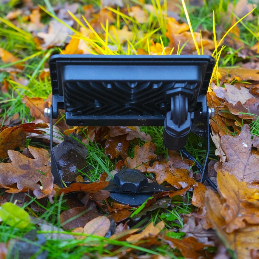 LED RGBW Proiettore dimmerabile SmartLife LED/20W/230V Wi-Fi IP65 2700-6500K