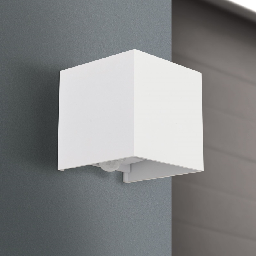 Lampada da parete LED da esterno con sensore di movimento e crepuscolare CUBE-S LED/13W/230V IP54 bianco