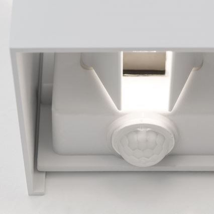 Lampada da parete LED da esterno con sensore di movimento e crepuscolare CUBE-S LED/13W/230V IP54 bianco