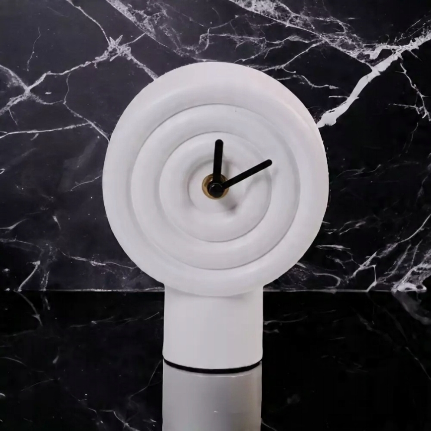 Orologio da tavolo in ceramica 16 cm 1xAA bianco