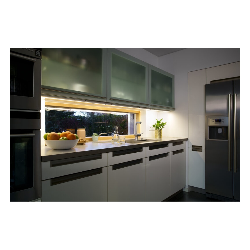 Osram - Lampada LED da sottopensile con sensore FLAT LED/12W/230V 3000K