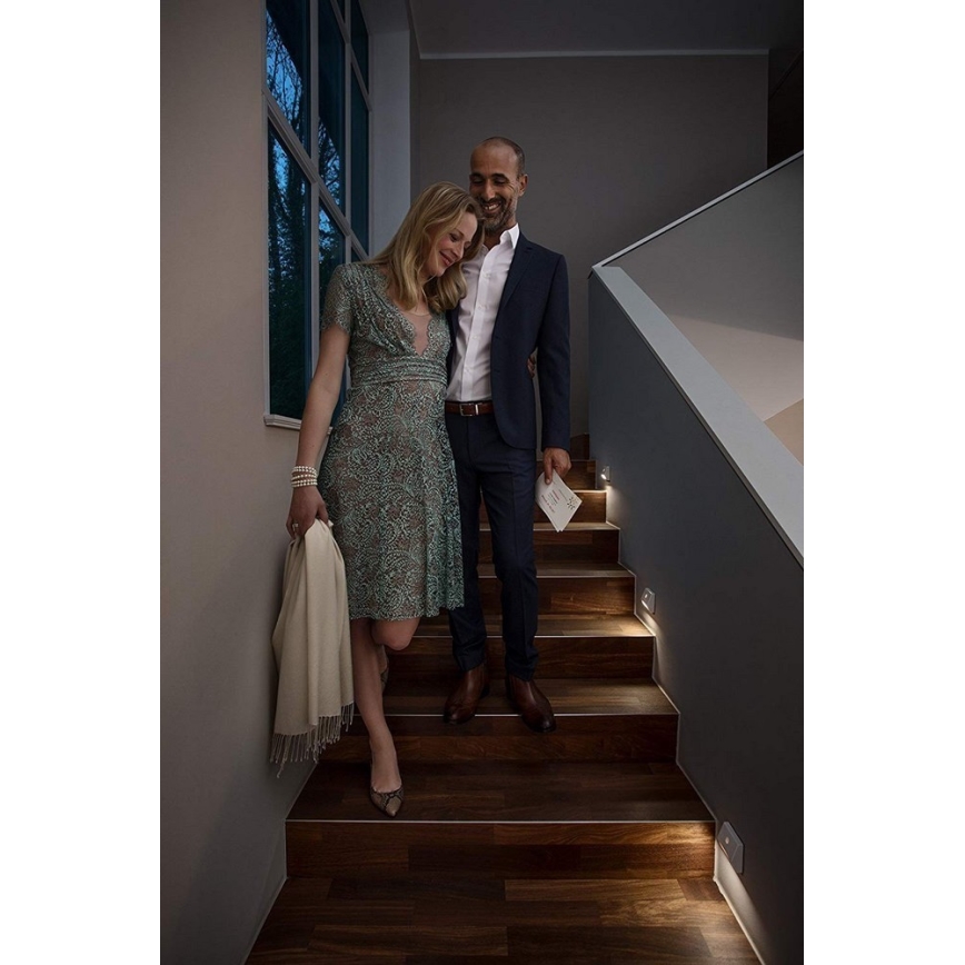 Osram - Lampada LED per scale con sensore NIGHTLUX LED/0,25W/3xAAA IP54 bianca