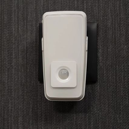 Osram - Luce notturna a spina LED con sensore LUNETTA LED/2W/230V