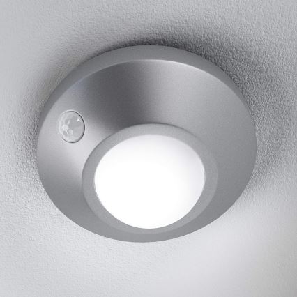 Osram - Luce notturna LED con sensore NIGHTLUX LED/1,7W/3xAAA IP54 argento