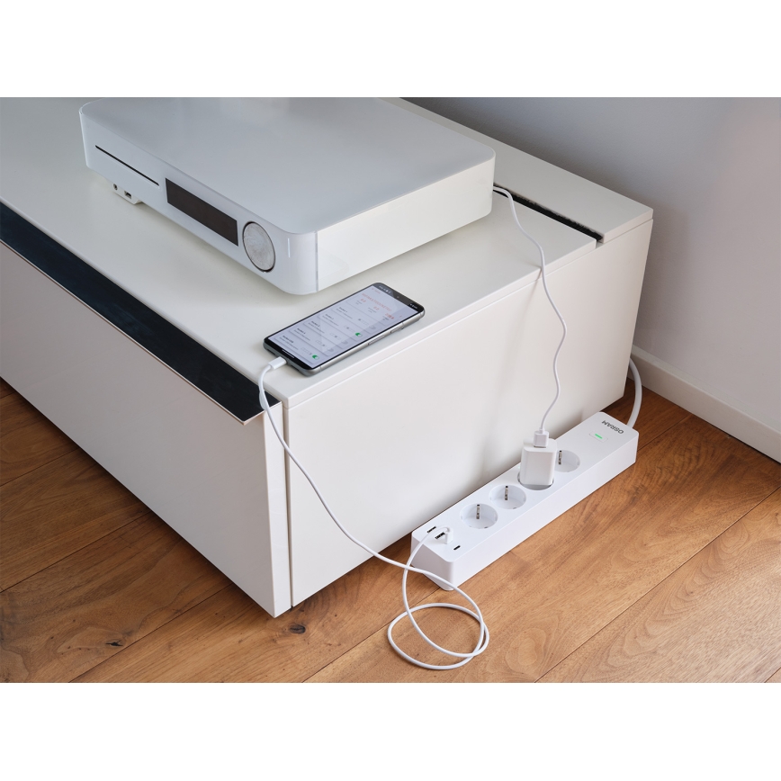 Osram - Multipresa SMART+ 4 prese tipo F + 2x USB-A + 2x USB-C con Wi-Fi