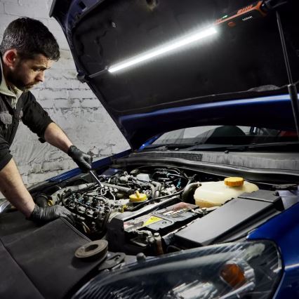 Osram - Torcia ricaricabile dimmerabile a LED LEDINSPECT UNDERBONNET LED/16W/3,7V IP65 4400 mAh