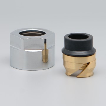 P.M.H. ZZM1502 - Raccordo a compressione per valvola UNIKO/TERM/DUO cromo lucido/rame 15 mm
