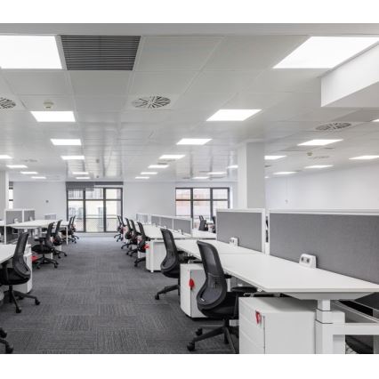 Panello LED dimmerabile da incasso CAPRI LED/25/36/40W/230V 3000/4000/5700K UGR&lt;19 IP44 60x60 cm