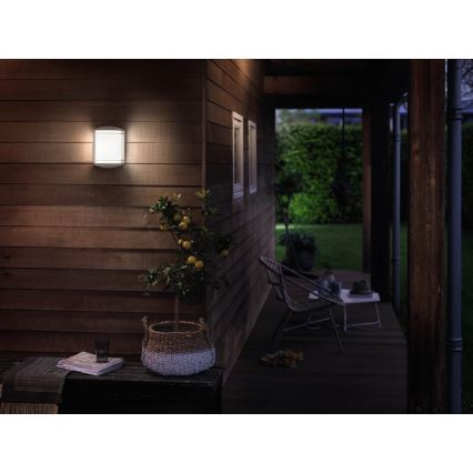 Philips - Applique da esterno 1xLED/6W/230V IP44