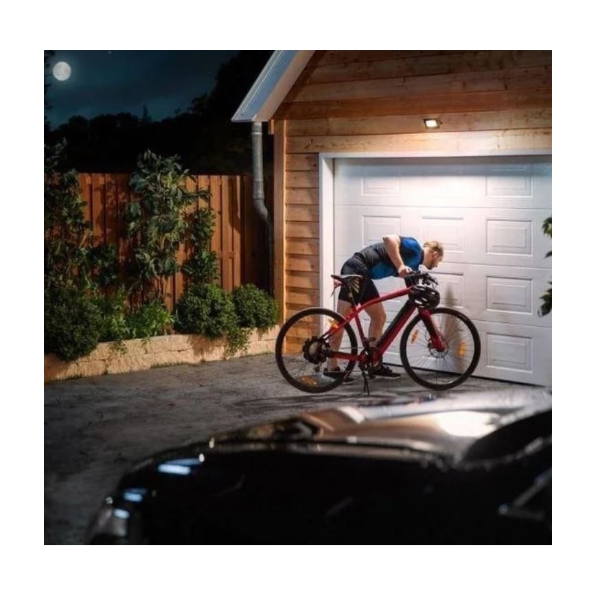 Philips - Proiettore LED con sensore DECOFLOOD LED/20W/230V IP65