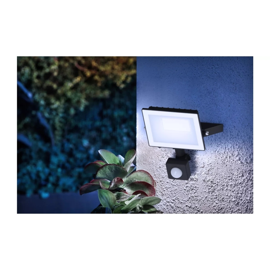 Philips - Riflettore LED con sensore LOIS LED/20W/230V IP65 5000K
