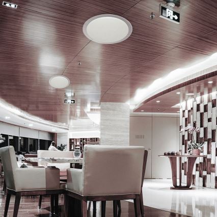 Plafoniera LED dimmerabile LED/72W/230V 3000-6500K diametro 67 cm bianco + telecomando