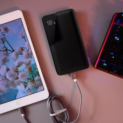 Power Bank con display 10000mAh/3,7V nero