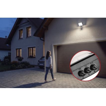 Proiettore LED con sensore di movimento e crepuscolare TAMBO EVO LED/30W/230V 4000K IP44 nero
