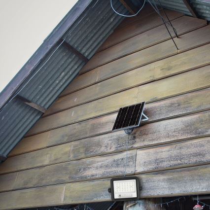 Proiettore solare LED dimmerabile LED/50W/3,2V 2000-8000K IP65 3800 mAh nero + telecomando