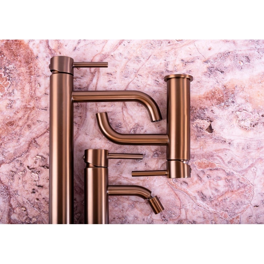 REA-B1112 - Miscelatore per lavabo LUNGO 16,5 cm, finitura in rame spazzolato