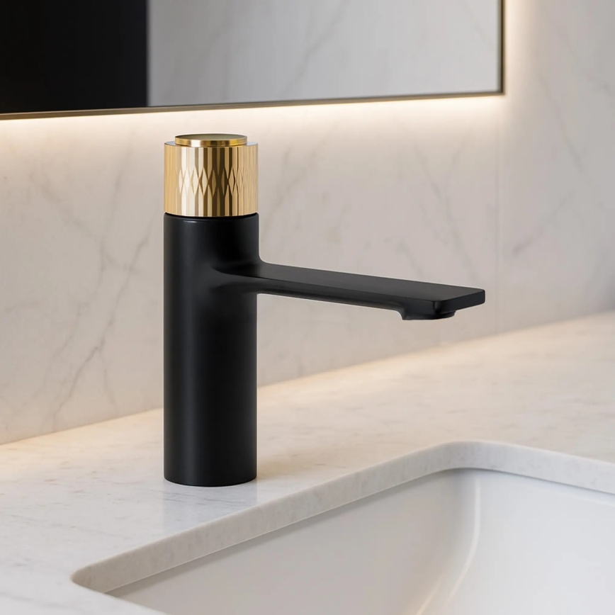 REA-B9987 - Miscelatore per lavabo STORM 16,5 cm nero/oro