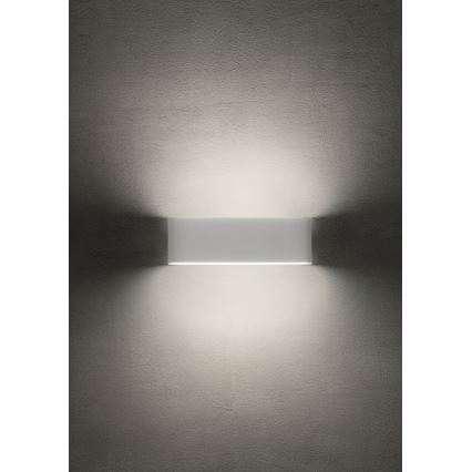 Redo 9622 - Applique da esterno KLIPPE LED, 13W, 230V, 3000K, IP54, bianco