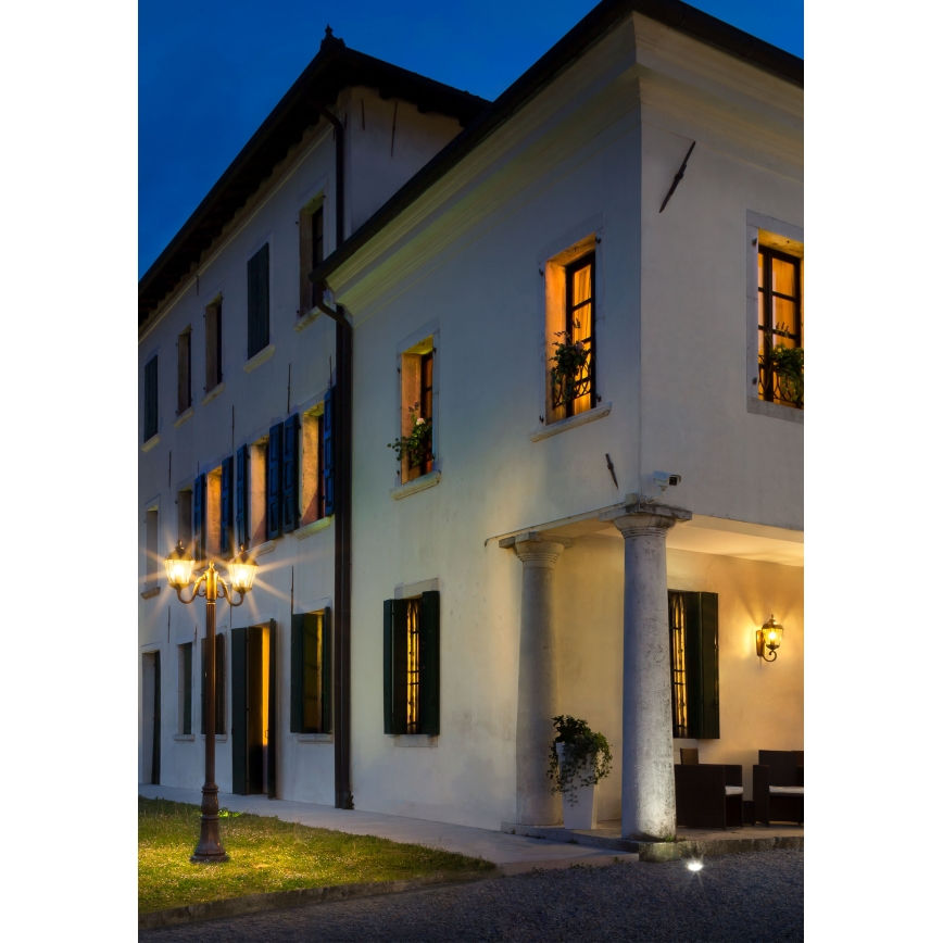 Redo 9656 - Lampada da parete per esterni ESSEN 1xE27/70W/230V IP44 marrone/patina