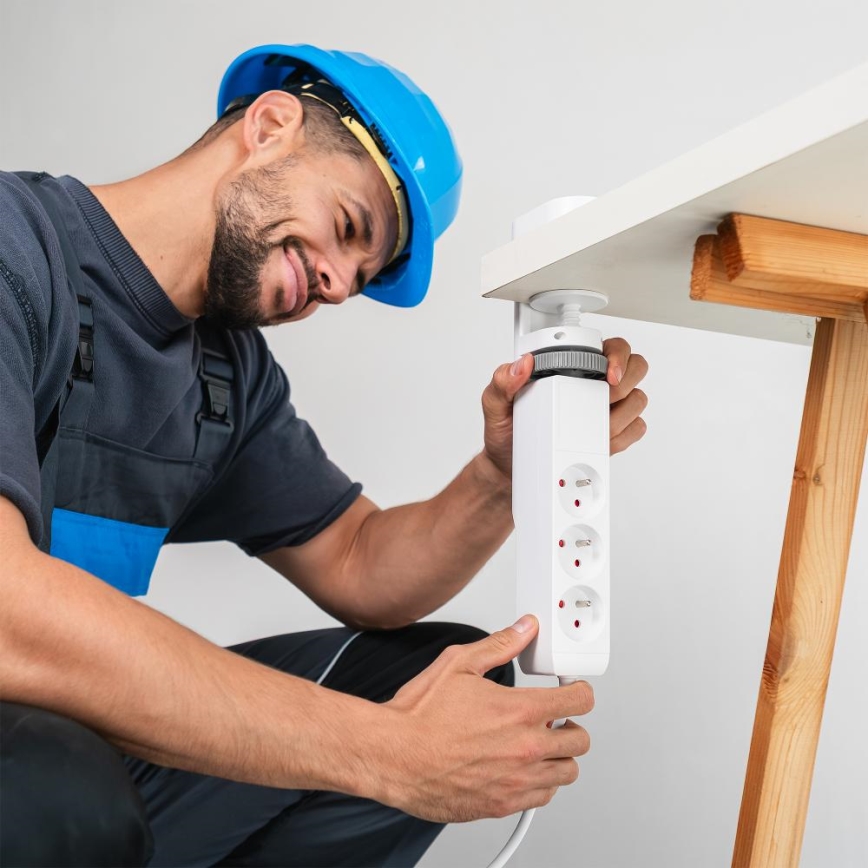 Multipresa con morsetto per scrivania, 3 prese Tipo E + 2xUSB-A + 1xUSB-C, 1,5 m, bianca