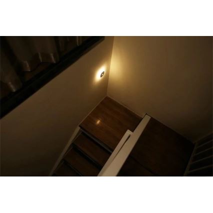 Lampada di orientamento LED con sensore LED/0,45W/3xAAA 3000K bianco