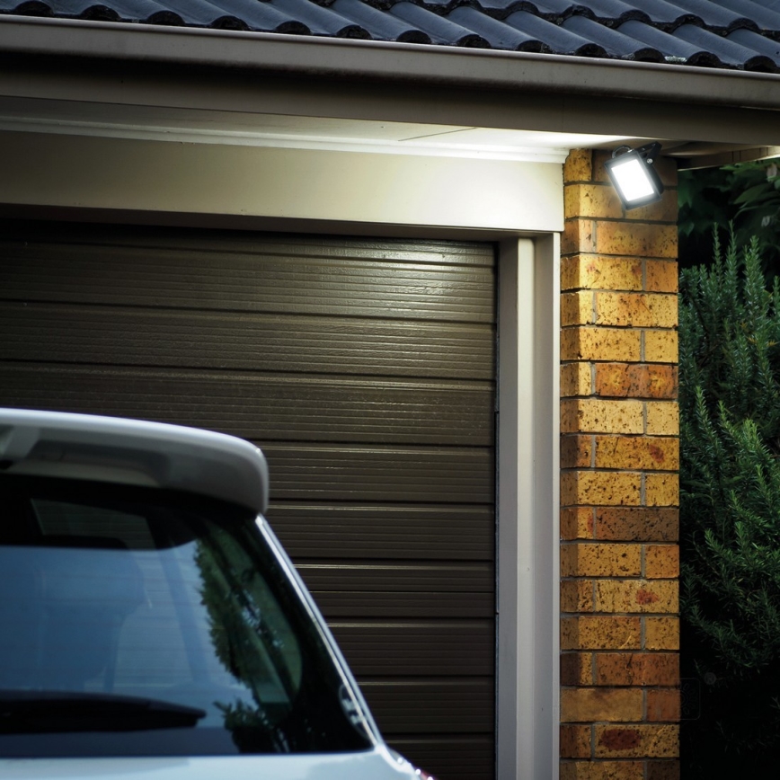 Riflettore LED da esterno LED/30W/230V IP65 6500K