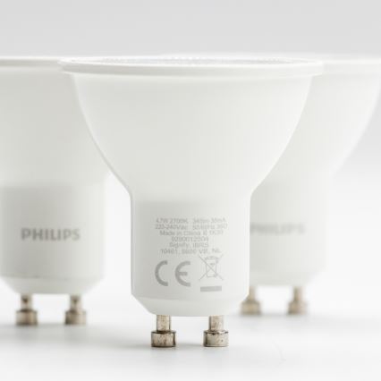 SET 3x Lampadina LED Philips GU10/4,7W/230V 2700K