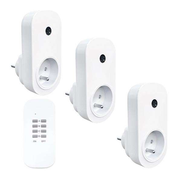 SET 3x Prese telecomandate + telecomando