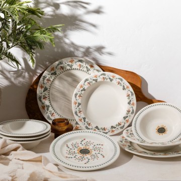 Set da tavola 24 pezzi multicolore in porcellana