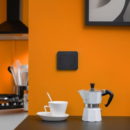 Presa a pavimento da incasso per esterno IP55 nero rettangolare