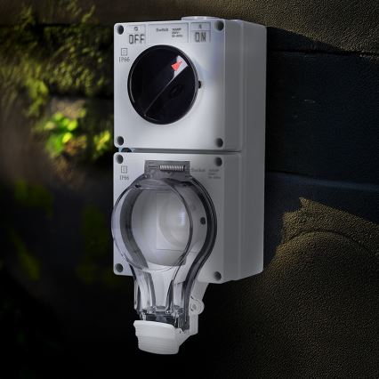 Presa per ambienti umidi con interruttore 230V/16A IP66