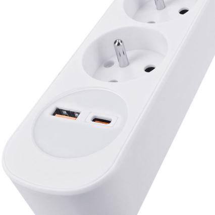 Cavo di prolunga con interruttore, 3 prese e ricarica USB-A e USB-C, 2 m
