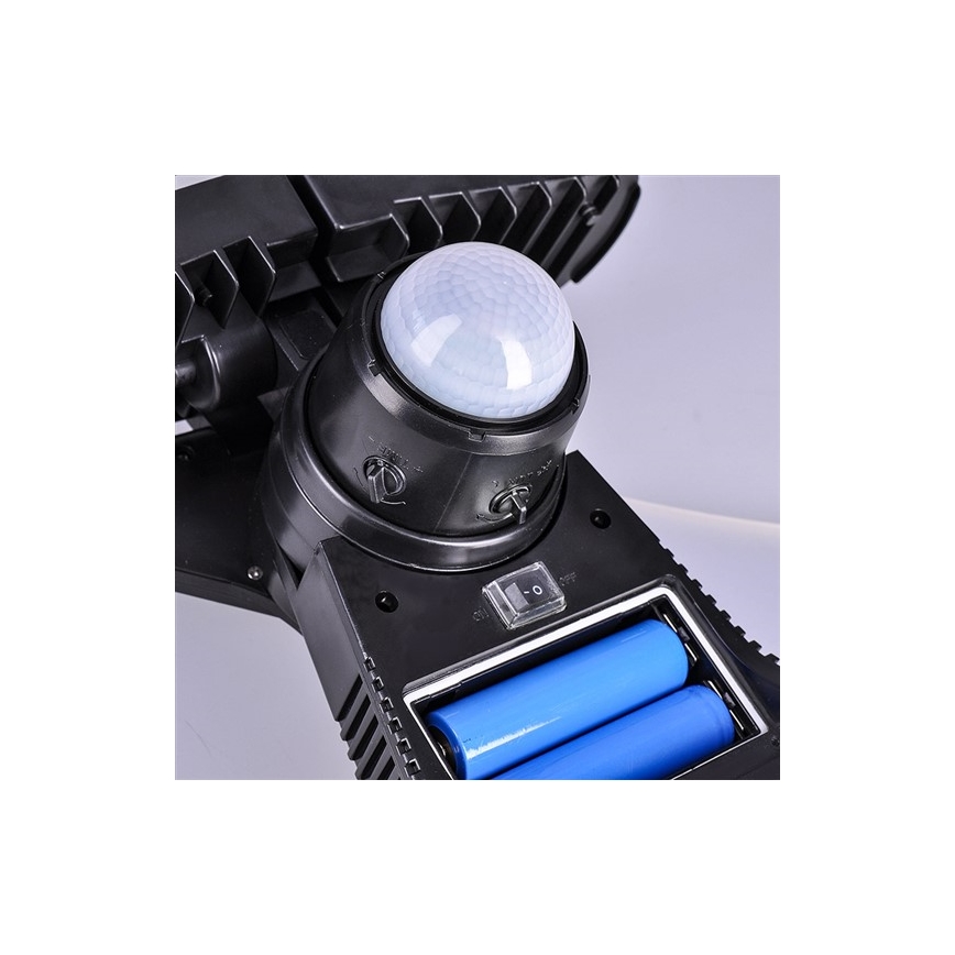 Faretto solare LED con sensore 2000mAh LED/8W/3,7V IP44