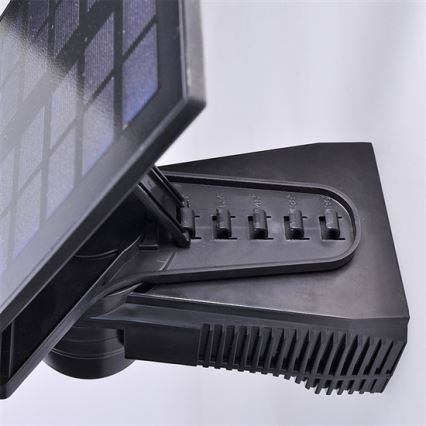 Faretto solare LED con sensore 2000mAh LED/8W/3,7V IP44