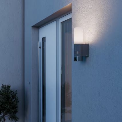 Steinel 092597 - Lampada da esterno a LED con sensore e telecamera L 620 LED/13,5W/230V IP44