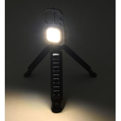 Torcia ricaricabile multifunzione LED con supporto LED/USB-C 400 mAh