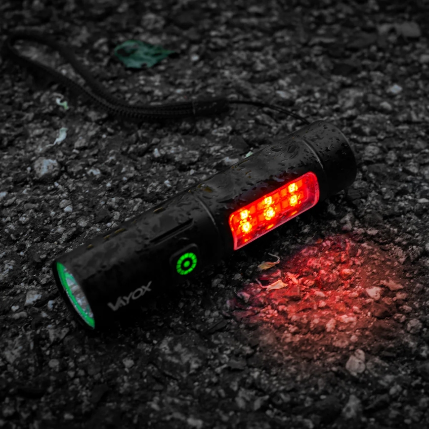 Torcia ricaricabile a LED dimmerabile con luce rossa LED/5W/5V IPX4 250 lm 2000 mAh