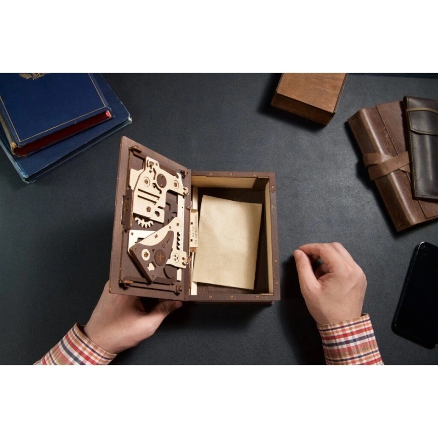 Ugears - Puzzle meccanico 3D in legno Libro dei Segreti