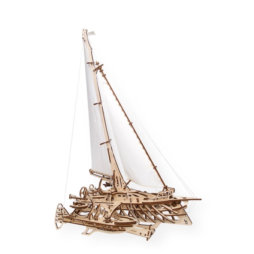 Ugears - Puzzle meccanico in legno 3D Barca a vela Merihobus trimarano