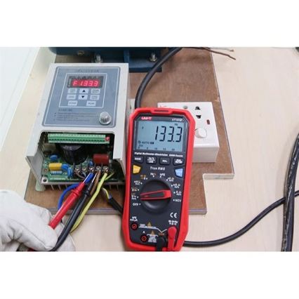 Uni-T UT161E - Multimetro 4xAA